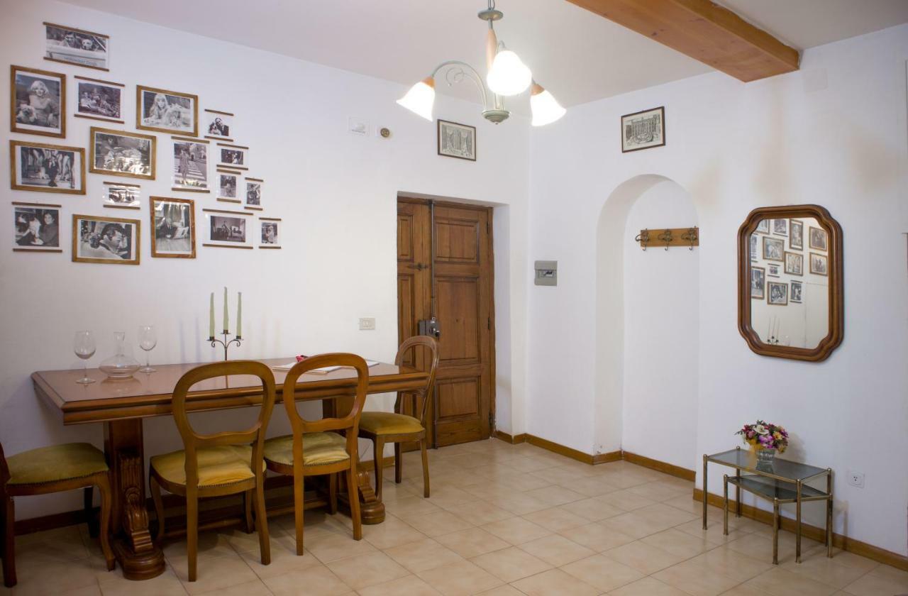 Cheap Apartment In The Old Village Colle di Val d'Elsa Exterior foto